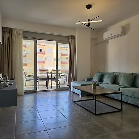 Apartment In Saranda Near The Beach
