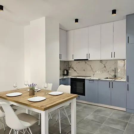 Apartment In Saranda Near The Beach