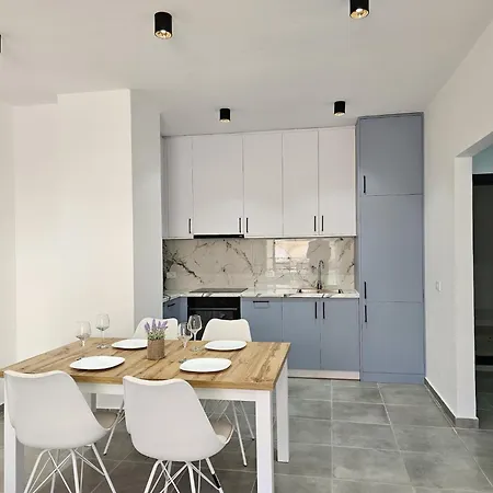 شقة Apartment In Saranda Near The Beach ساراندا