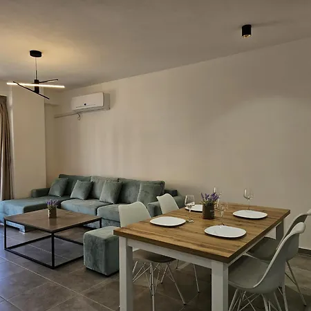 شقة Apartment In Saranda Near The Beach ساراندا